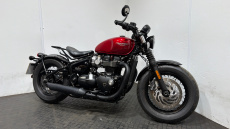 Triumph Bonneville Bobber Black